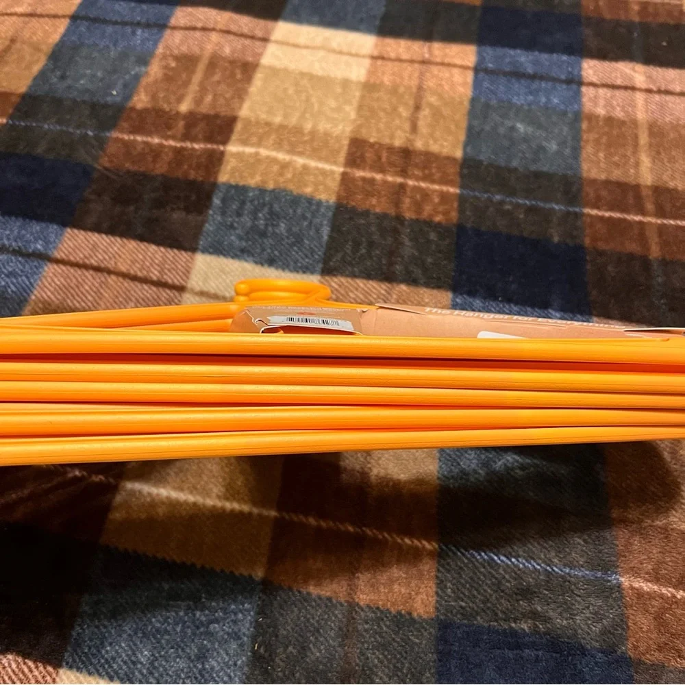 New kangaroo Orange Multifunctional Plastic Hangers - Pack
